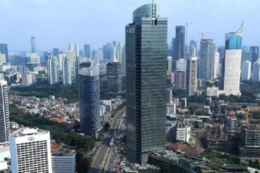 ndonesia memiliki beberapa gedung tinggi yang menonjol di cakrawala kota-kotanya. Berikut