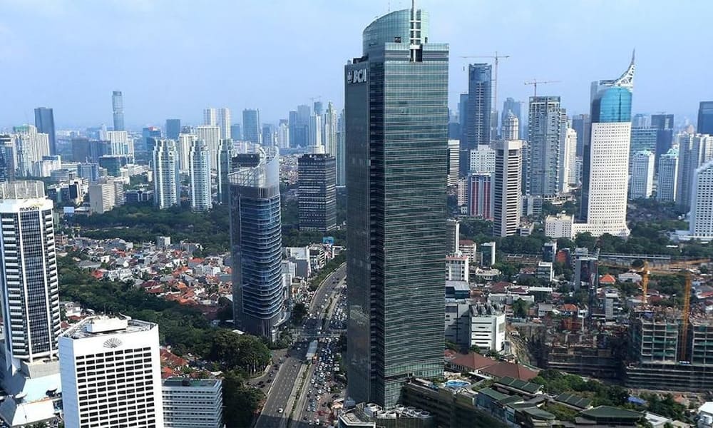 ndonesia memiliki beberapa gedung tinggi yang menonjol di cakrawala kota-kotanya. Berikut